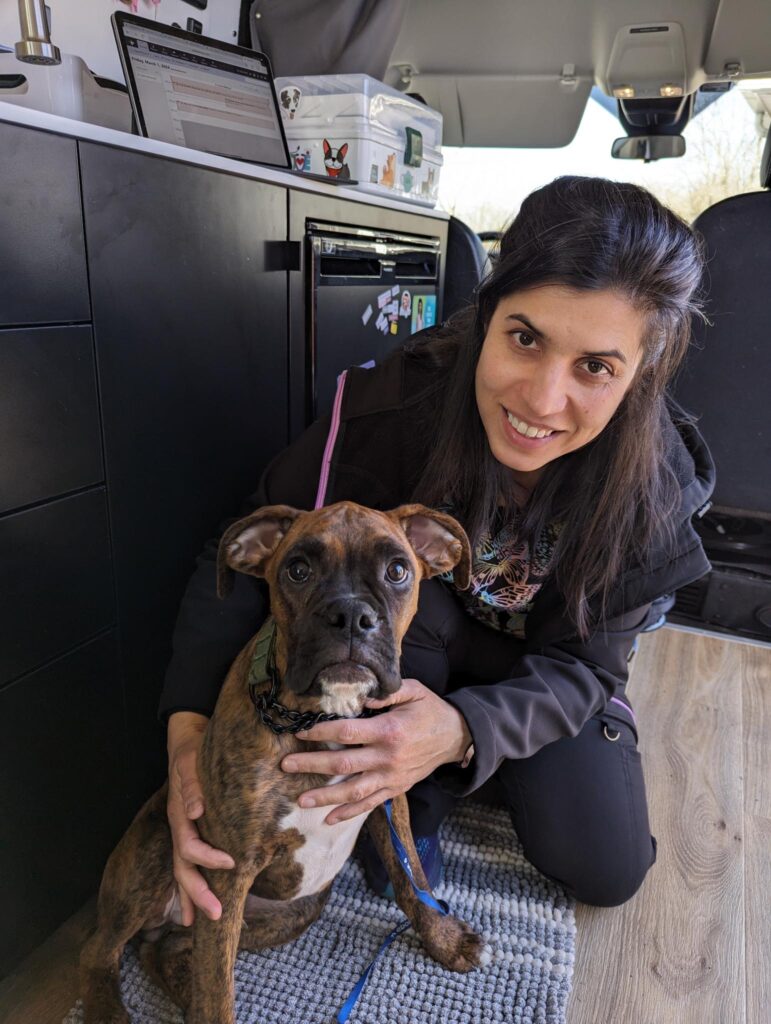yasmin_with_dog_2
